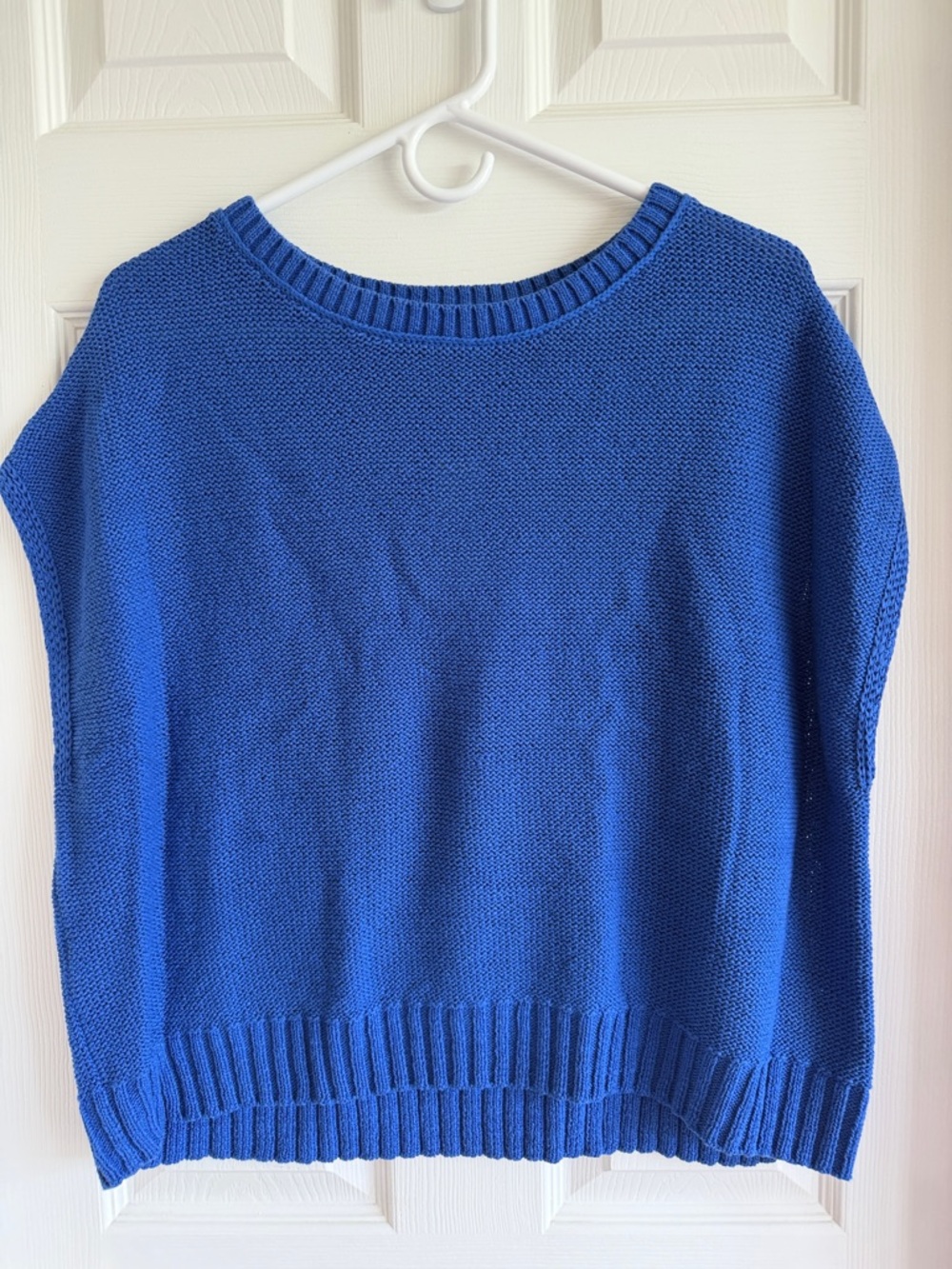 NWT Women's Scoop Neck Knit Sweater in Bright Blue